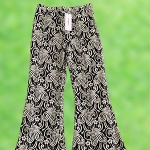 Lined  Lace Bell Bottom Pants Size L NWT